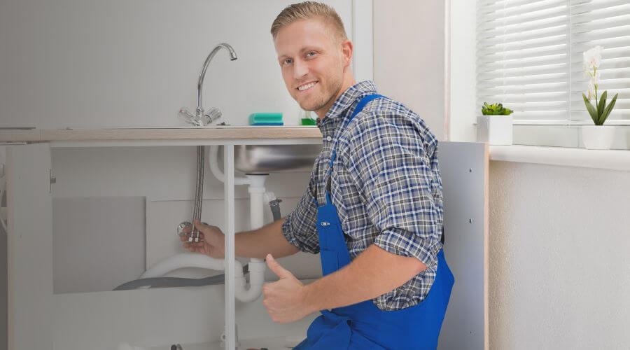 Nighttime Plumber in Williamsburg, MO